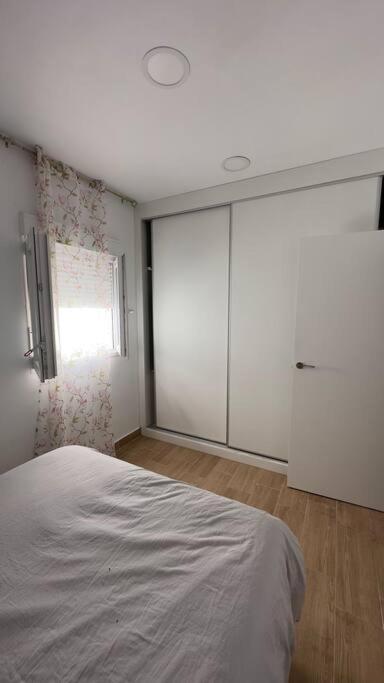 Rockside Residentes Suites La Linea La Línea de la Concepción المظهر الخارجي الصورة
